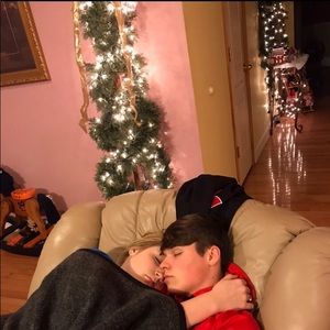 Meet your Posher, Dakota